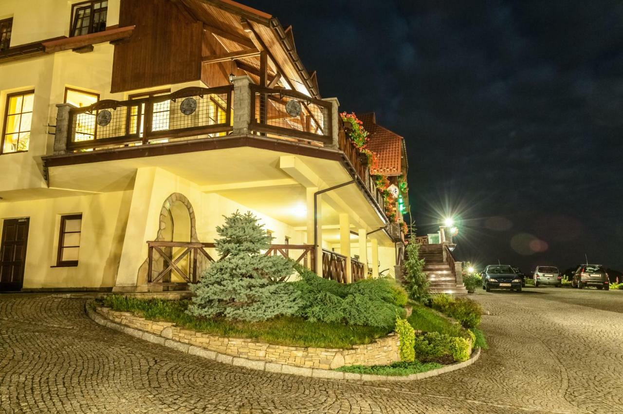 Hotel Lokis Niedzica Zamek Exterior foto